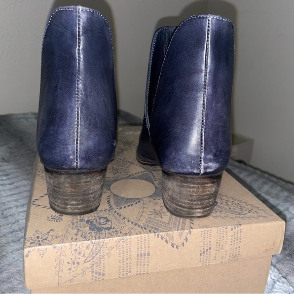 Free people black boots. Good used condition - Picture 3 of 7